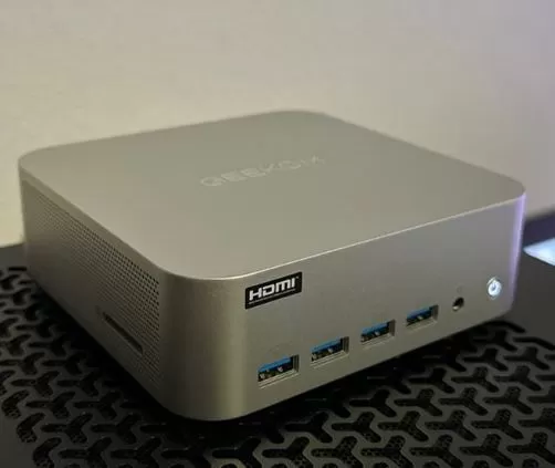 GEEKOM AI Mini PC A9 Max