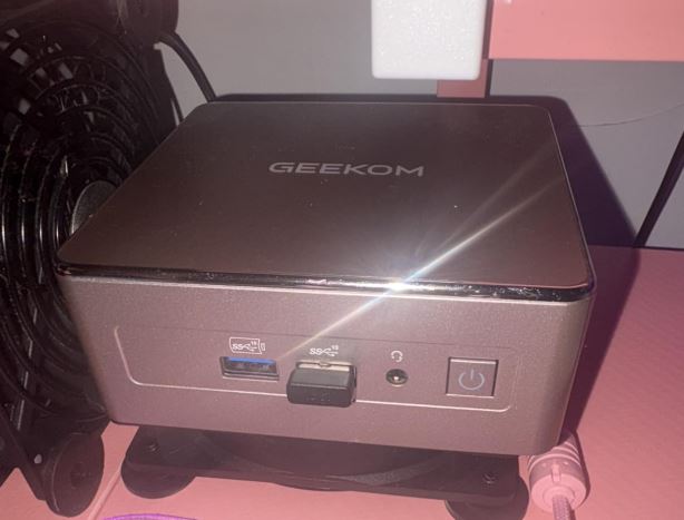 GEEKOM AX8 Max review with Ryzen 7 8745HS, 32GB DDR5 and 1TB SSD