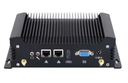 Aspecto Trasero con salidas de video del mini Pc Fanless